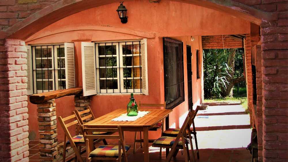 Venta De Casa Y Tres Cabaas En El Balneario La Esmeralda. Rocha. Uruguay. - Casa en Venta en Uruguay con 4 dorm., 6 amb., 220 m2 cubiertos y 1.600 m2 totales - imagen 8