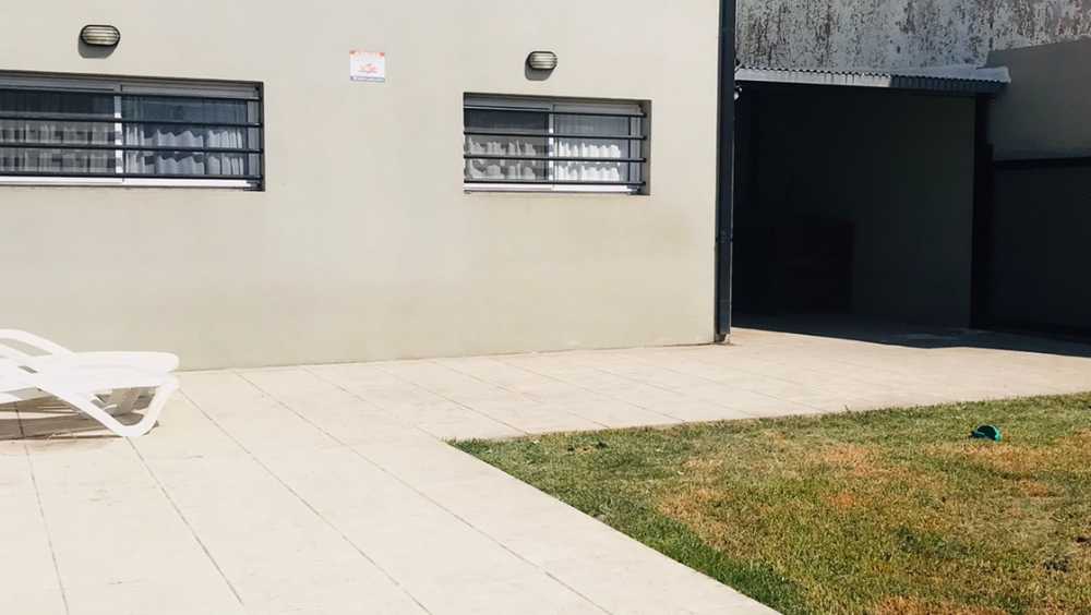 Casa en Venta en Villa Elisa · dueño directo · 3 dorm · 2 cocheras · 233 m² de lote - Imagen 3