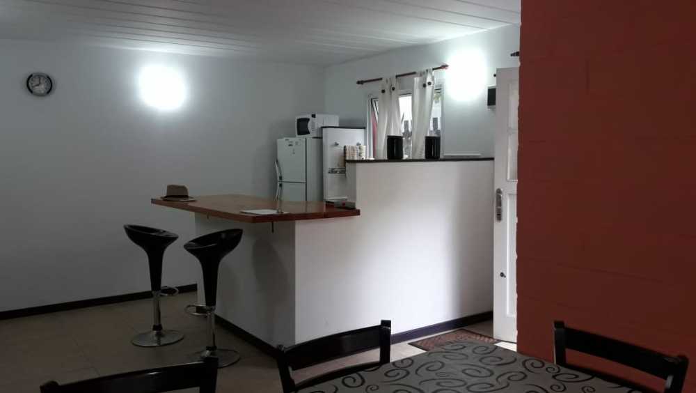 Duplex Costa Del Este - Casa en Venta en Costa del Este con 3 dorm., 4 amb., 90 m2 cubiertos y 120 m2 totales - imagen 8