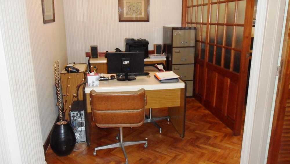 DUEÑO ALQUILA EXCELENTE OFICINA EN PLENO CENTRO - Imagen 1