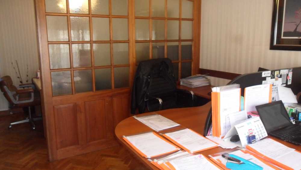 Dueo Alquila Excelente Oficina En Pleno Centro - Oficina en Alquiler en San Telmo con 50 m2 cubiertos - imagen 2