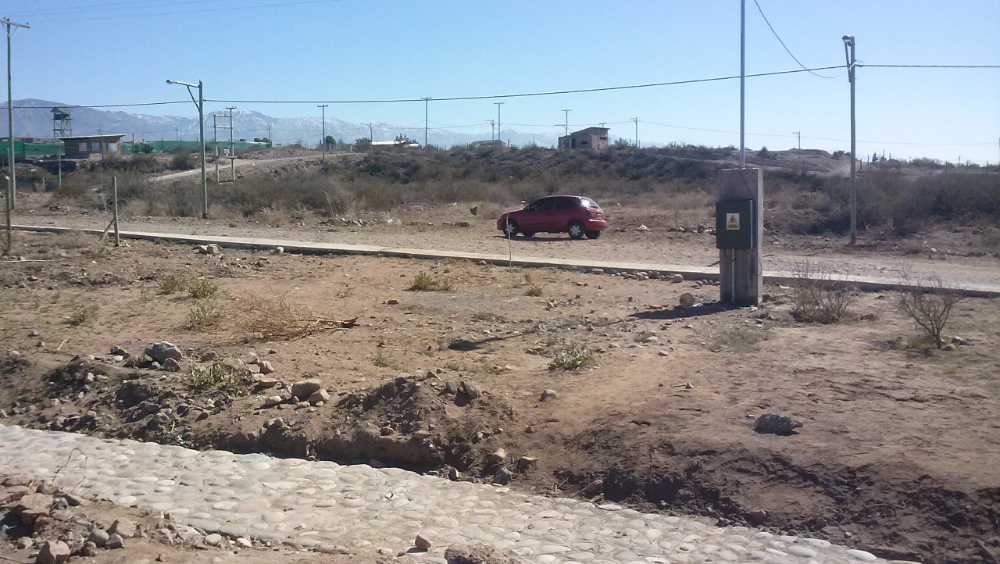 Terreno en Venta en Lujan de Cuyo · frente 22 m · largo 55 m · 1,25 m² de lote · barrio privado - Imagen 2
