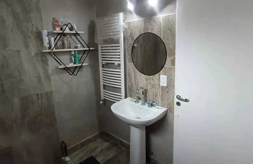 Comprar Casa en Sierra de los Padres · dueño directo · 3 dorm · 2 cocheras · 1 m² de lote - Imagen 2