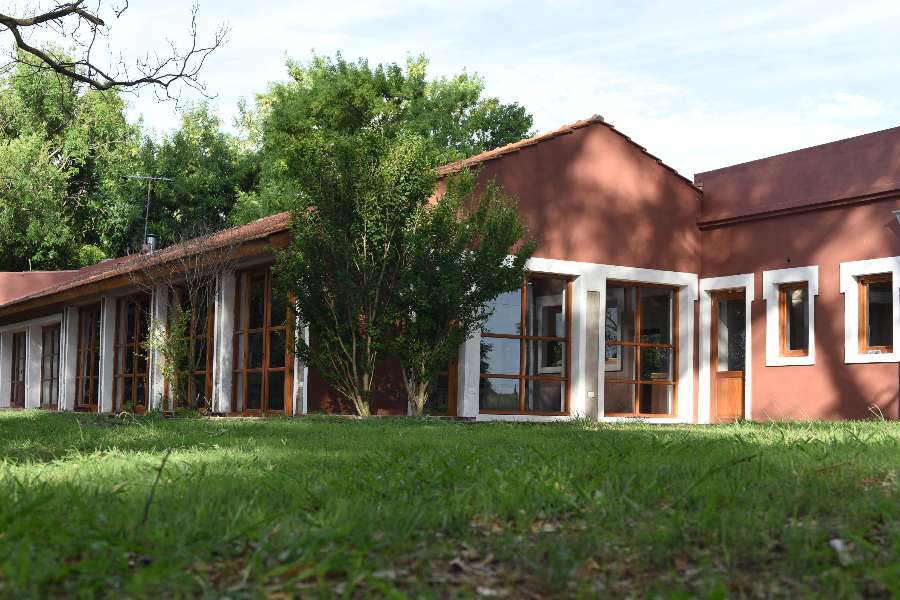 Excelente Casa en Capilla del Senor en Temporario · dueño directo · 4 o más dorm · 4 cocheras - Imagen 1