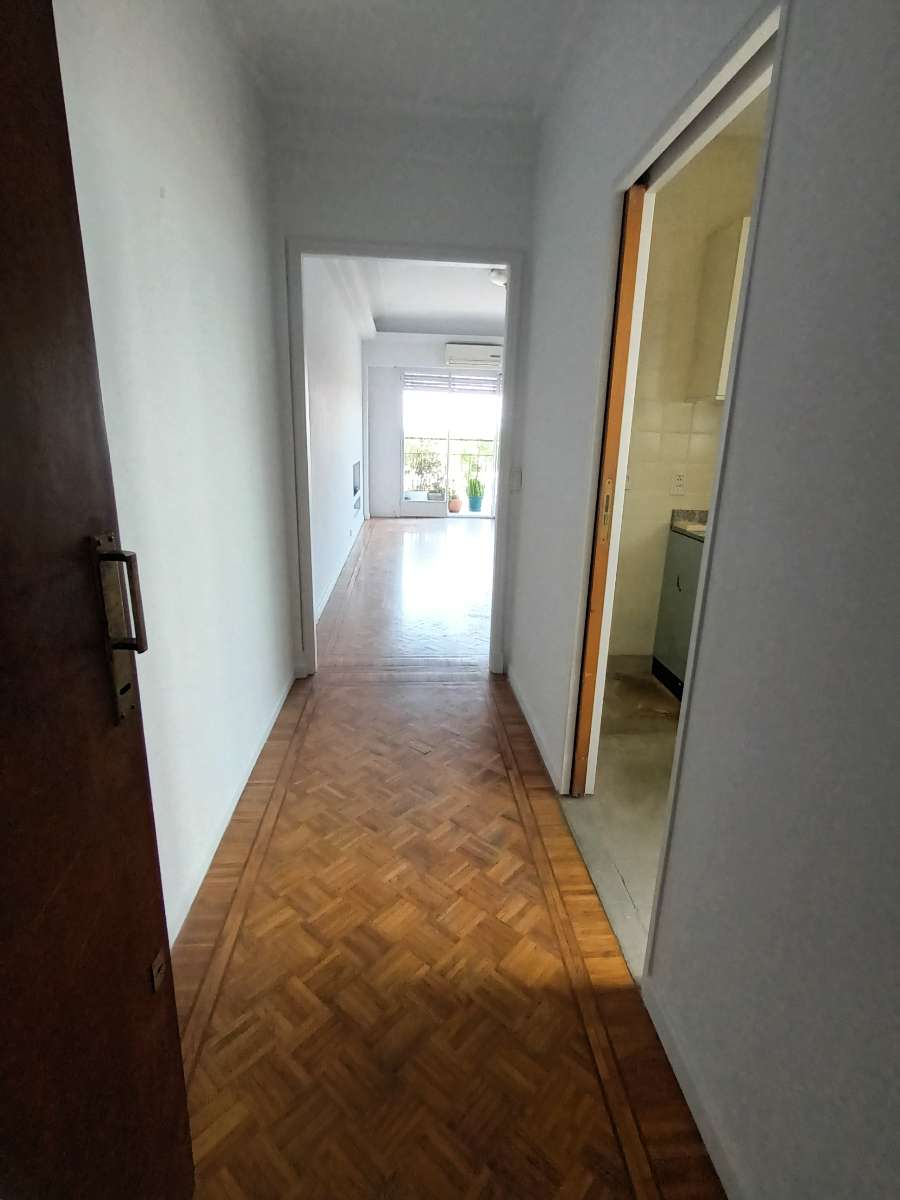 Cochera en Olivos para en Venta · dueño directo · 3 dorm · 4 ambientes - Imagen 1
