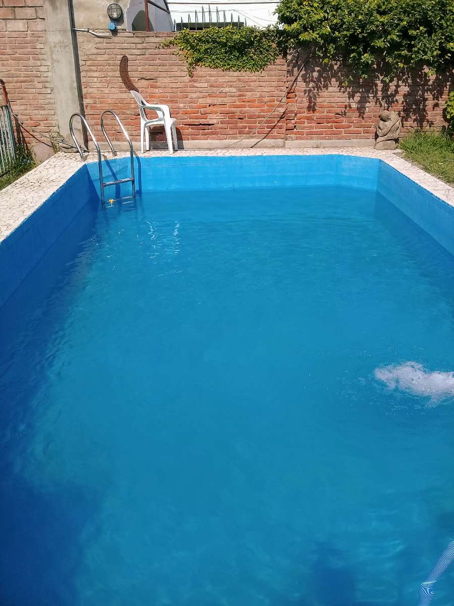Hermosa Casa En Barrio Cerro De Las Rosas - Casa en Venta con 4 dorm., 6 amb., 350 m2 cubiertos y 612 m2 totales - imagen 3