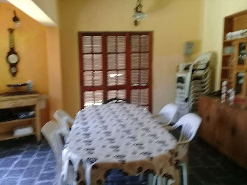Hermosa Casa En Barrio Cerro De Las Rosas - Casa en Venta con 4 dorm., 6 amb., 350 m2 cubiertos y 612 m2 totales - imagen 9