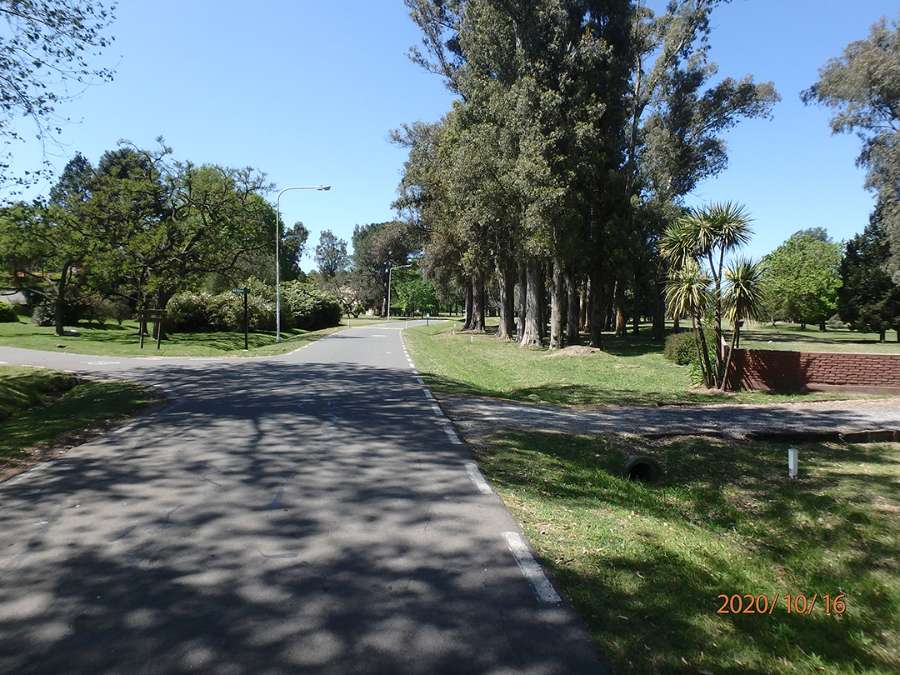 Lote de 900 mt2 en El Paraiso Country Club - Imagen 1