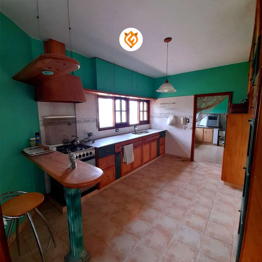 Vendo Casa Categoria - Casa en Venta en Río Cuarto con 3 dorm. y 500 m2 totales - imagen 4