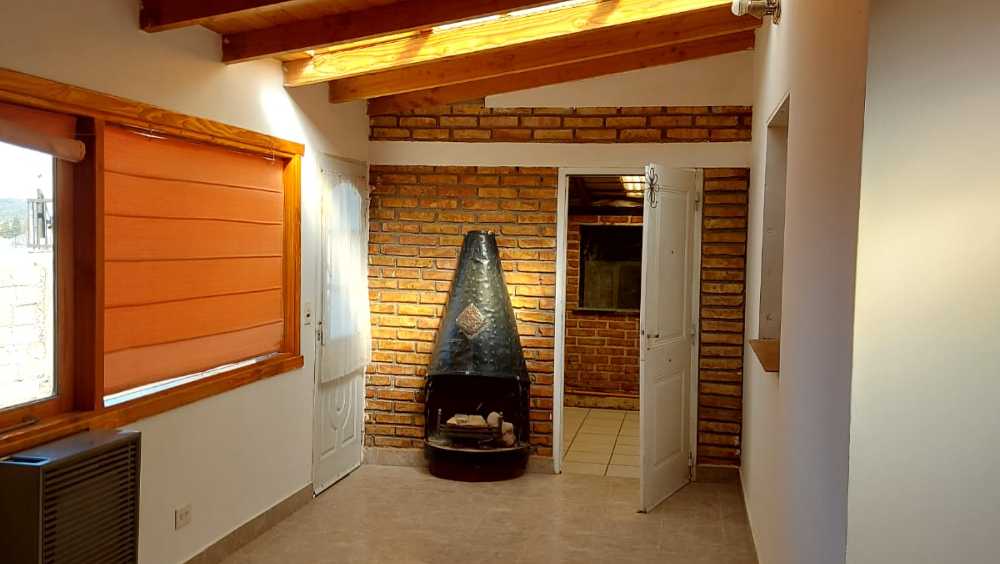 Casa en Venta en Bariloche con · dueño directo · 3 dorm · cochera · 40 m² de lote - Imagen 2