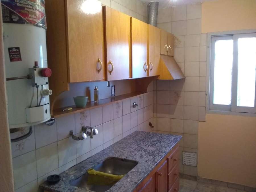 Casa en Godoy Cruz para en Alquiler · dueño directo · 2 dorm · 4 ambientes · cochera - Imagen 4
