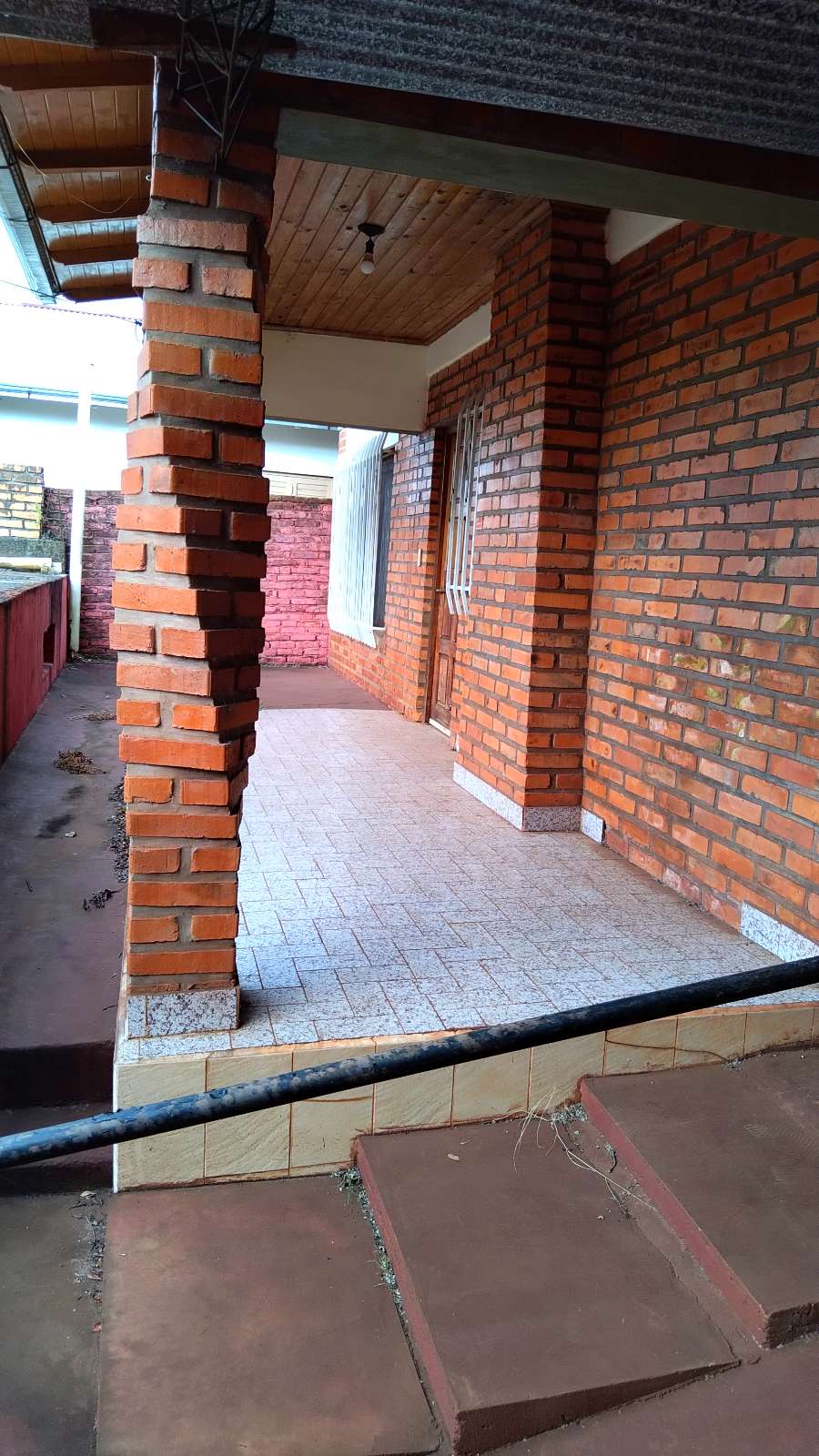 Casa Con Local - Casa en Venta en Obera con 3 dorm., 4 amb., 400 m2 cubiertos y 432 m2 totales - imagen 6