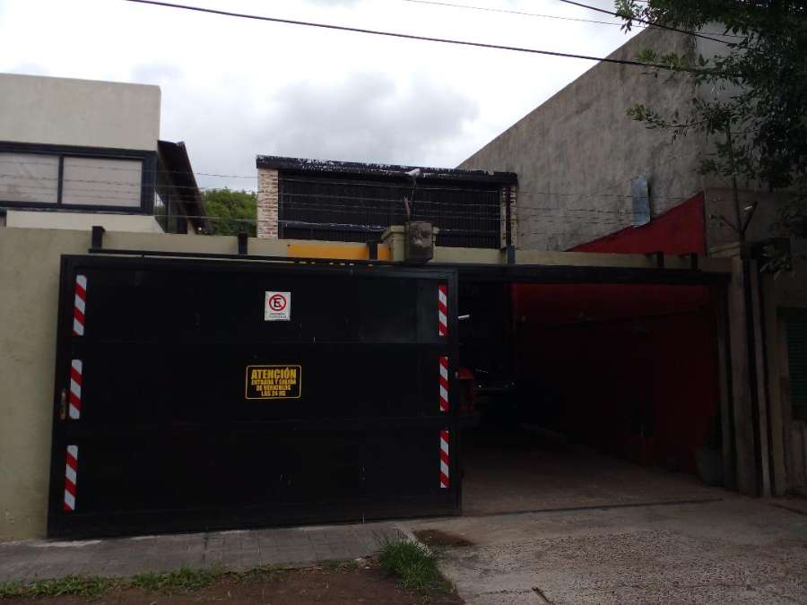 VENTA CASA-GALPÓN TACUARI 8217 GUADALUPE - Imagen 3