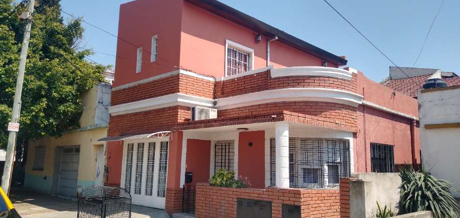 Casa 3 amb + depto 2 amb u$$79000 - Imagen 3