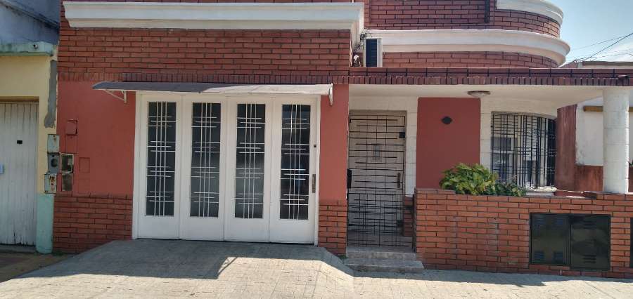 Casa 3 amb + depto 2 amb u$$79000 - Imagen 2