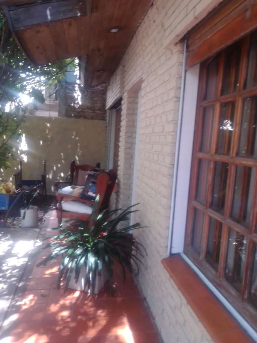 Casa en Merlo en Venta · dueño directo · 2 dorm · cochera · 585 m² de lote - Imagen 4