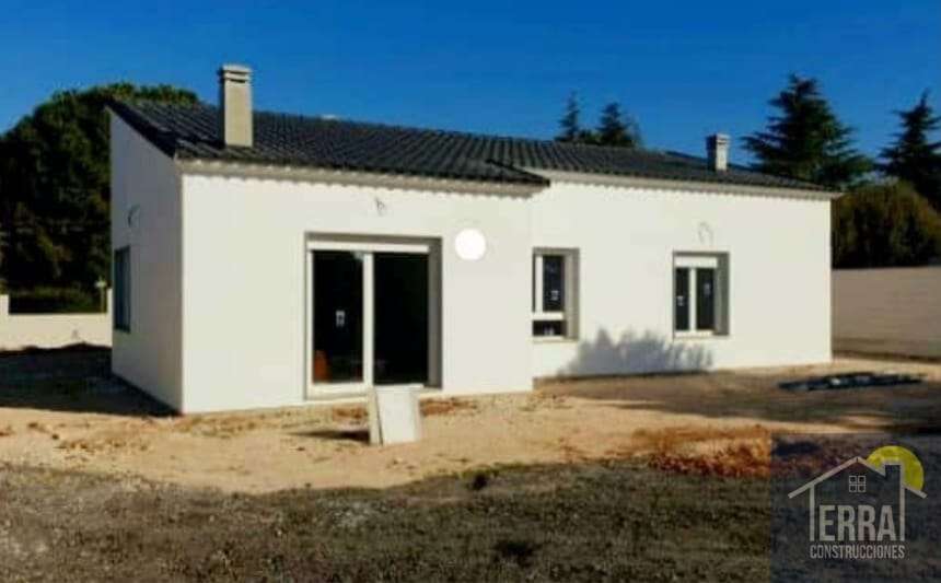 CASA Prefabricada Clasica - Elegancia y Comodidad - Imagen 1