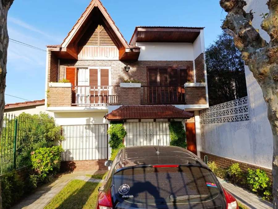 Casa en Temporario en San Bernardo, · dueño directo · 2 dorm · 2 cocheras · 900 m² de lote - Imagen 1
