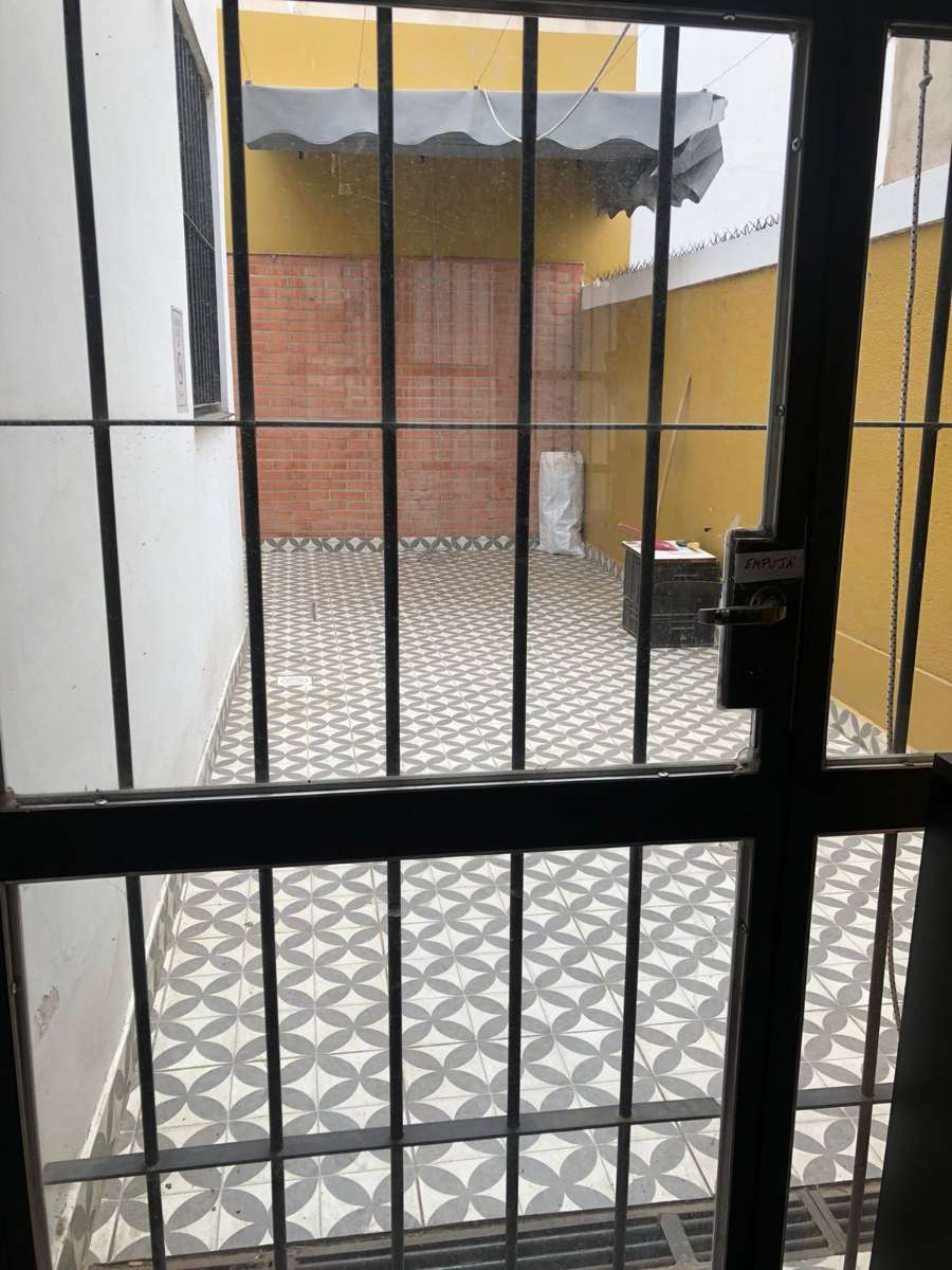 Hermosa Casa En Nueva Crdoba, Para Vivir O Trabajar - Casa en Venta en Córdoba con 1 dorm., 1 amb., 65 m2 cubiertos y 109 m2 totales - imagen 5