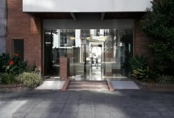 Av. Cordoba 6600, Colegiales