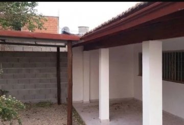 Casa en Venta en Córdoba con 2 dorm y 325 m² de lote - Imagen 2