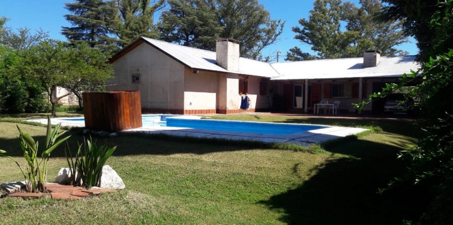 Casa en Venta en Santa Maria con 3 dorm., 6 amb., 400 m2 cubiertos y 1.000 m2 totales - imagen 4