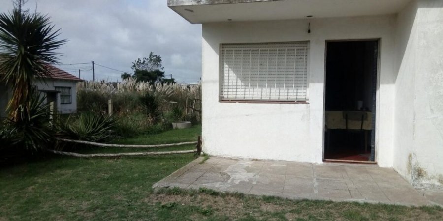 Casa De Tres Ambientes - Casa en Venta en Mar de Ajo con 2 dorm., 50 m2 cubiertos y 300 m2 totales - imagen 9