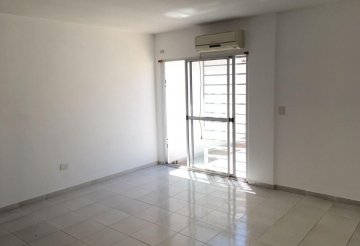 Departamento en Venta en Moron con · dueño directo · 1 dorm · 2 ambientes · 65 m² de lote - Imagen 3
