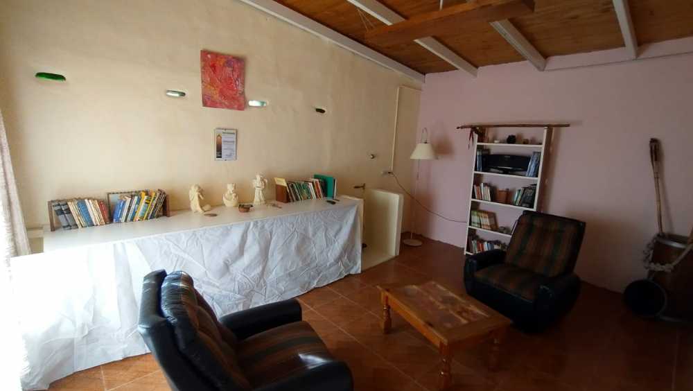 Campo sobre dique cerca del centro, ideal turismo - Imagen 5