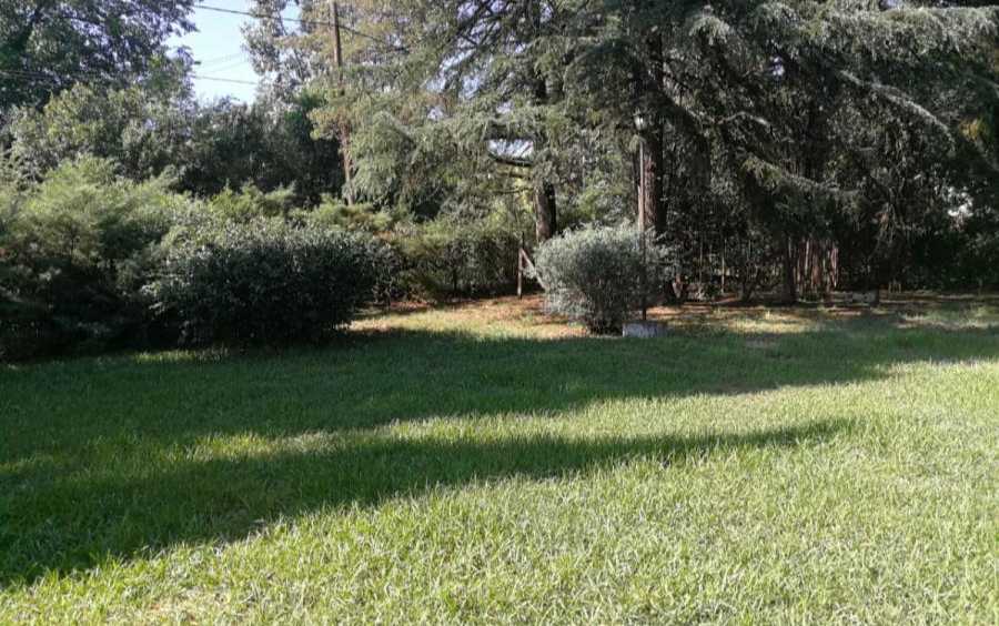 SE VENDE CASA A REFACCIONAR MAS 4 TERRENOS CON SALIDA AL ARROYO EN TANTI - Imagen 4