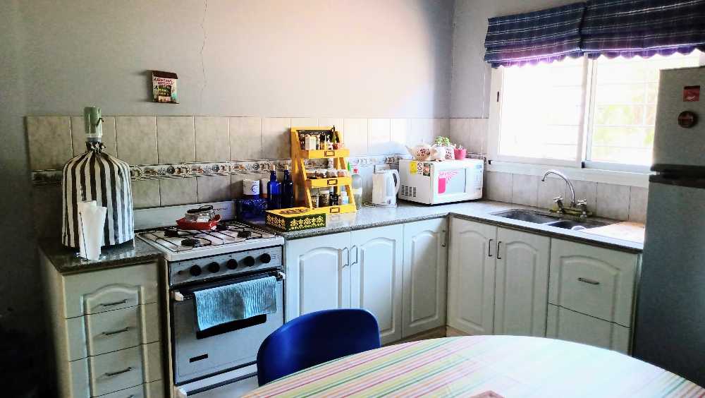 En Venta En Lincoln. Oportunidad Imperdible En Pleno Centro! - Casa en Venta en Lincoln con 3 dorm., 6 amb., 150 m2 cubiertos y 468 m2 totales - imagen 4