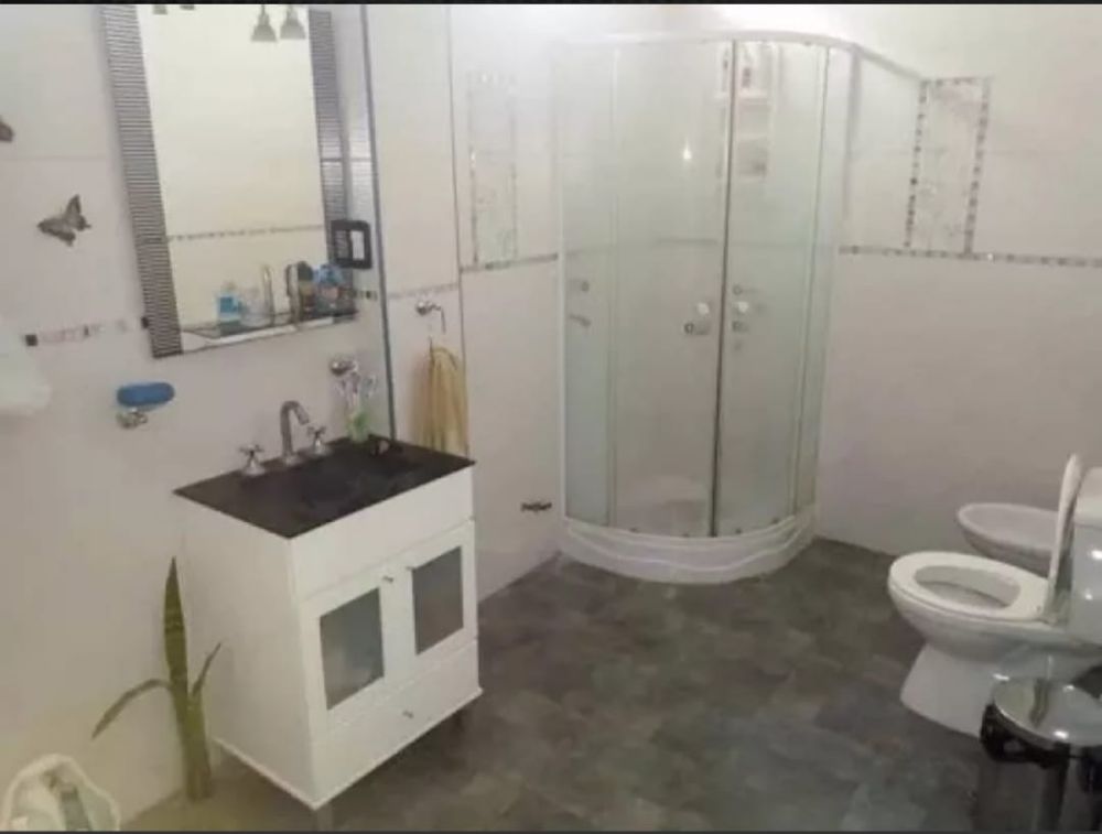 Comprar Casa en Rafael Castillo · dueño directo · 4 o más dorm · cochera · 500 m² de lote - Imagen 1