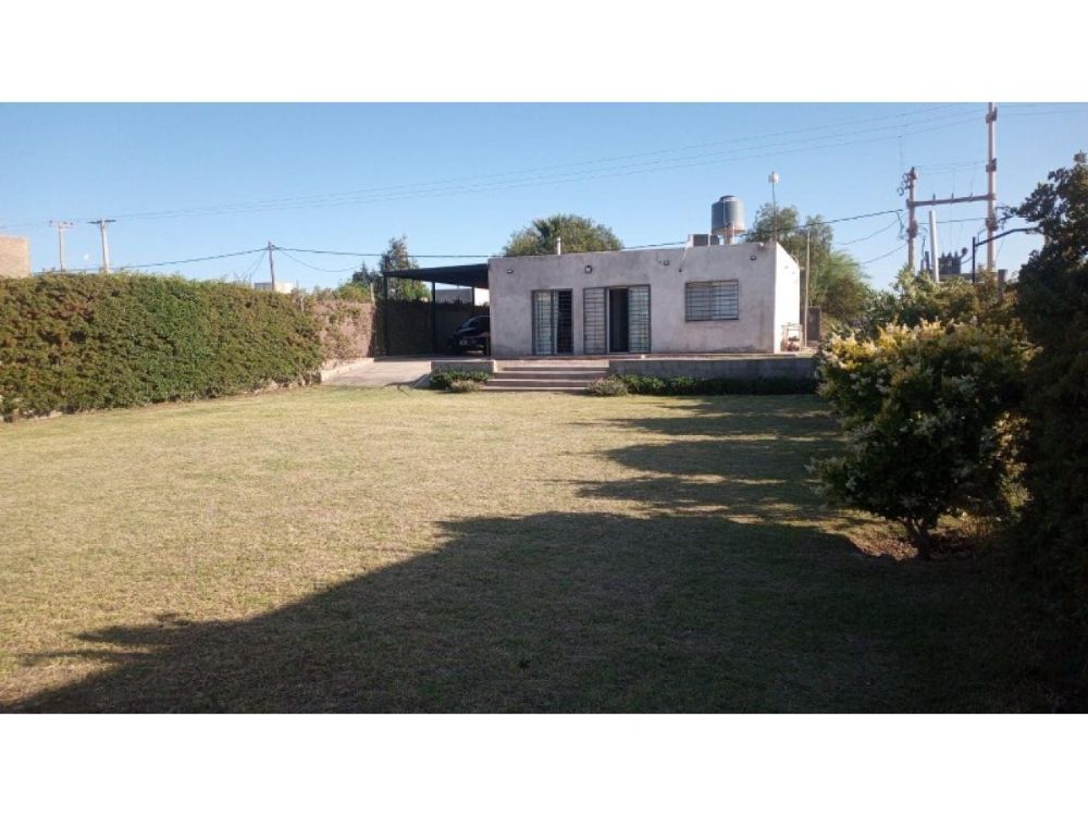 Casa en barrio Illa Wayra dos dormitorios, terreno 634 m2 - Imagen 2