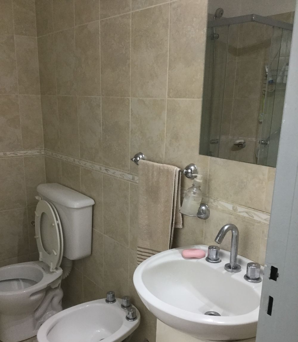 Local en Venta en Villa Nueva · dueño directo · 3 dorm · cochera · 200 m² de lote - Imagen 2
