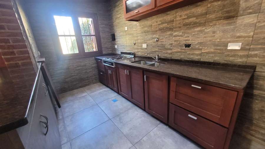 Venta Casa Bosque Peralta Ramos Con Parque - Casa en Venta en Mar del Plata con 2 dorm., 3 amb., 165 m2 cubiertos y 490 m2 totales - imagen 7
