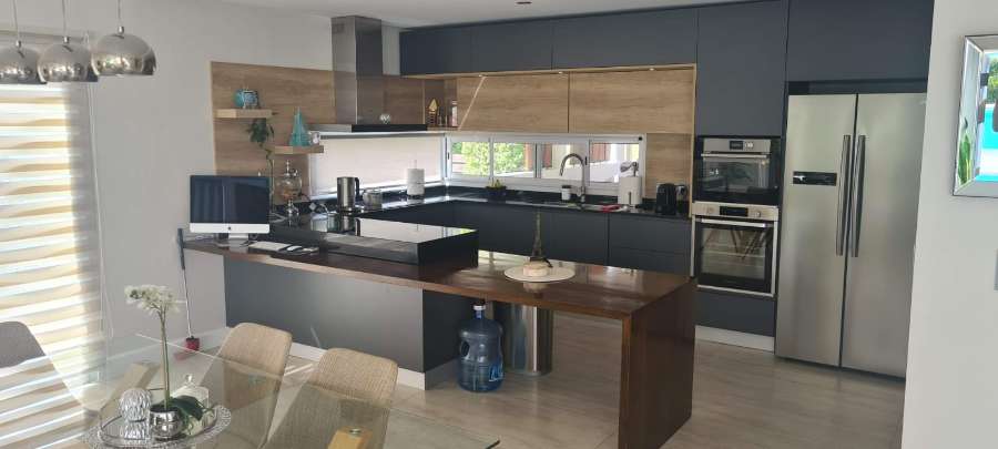Venta Casa 4 Amb Con Pileta Arenas Del Sur - Casa en Venta en Mar del Plata con 3 dorm., 4 amb., 220 m2 cubiertos y 818 m2 totales - imagen 6