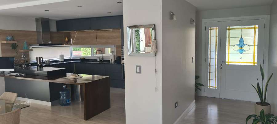 Venta Casa 4 Amb Con Pileta Arenas Del Sur - Casa en Venta en Mar del Plata con 3 dorm., 4 amb., 220 m2 cubiertos y 818 m2 totales - imagen 3