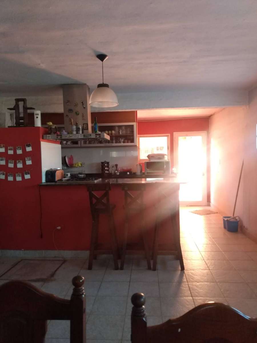 Vendo Casa En Sector Alberdi - Casa en Venta en Río Cuarto con 3 dorm. - imagen 2