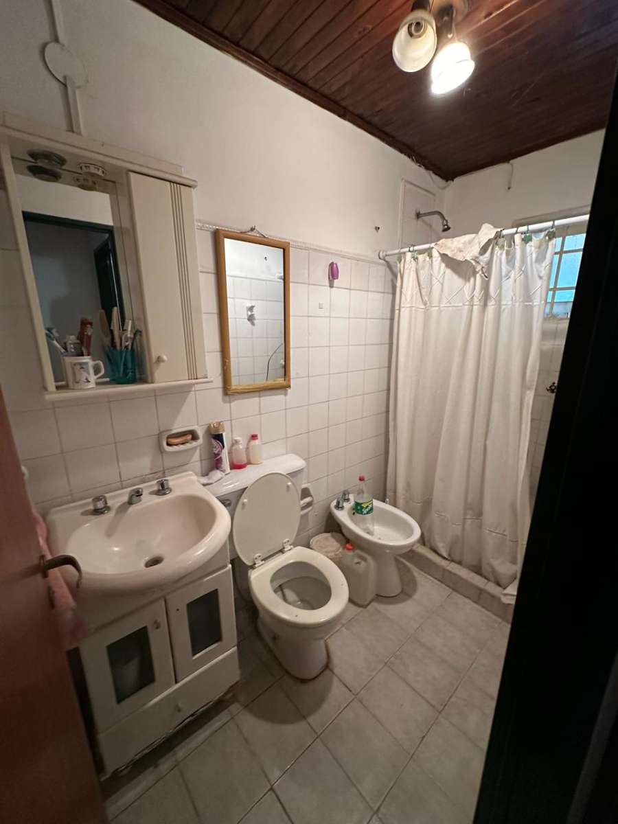 Venta De Casa De 2 Dormitorios Con 2 Patios En El Barrio Molina Punta - Casa en Venta en Corrientes con 2 dorm., 4 amb., 145 m2 cubiertos y 175 m2 totales - imagen 11
