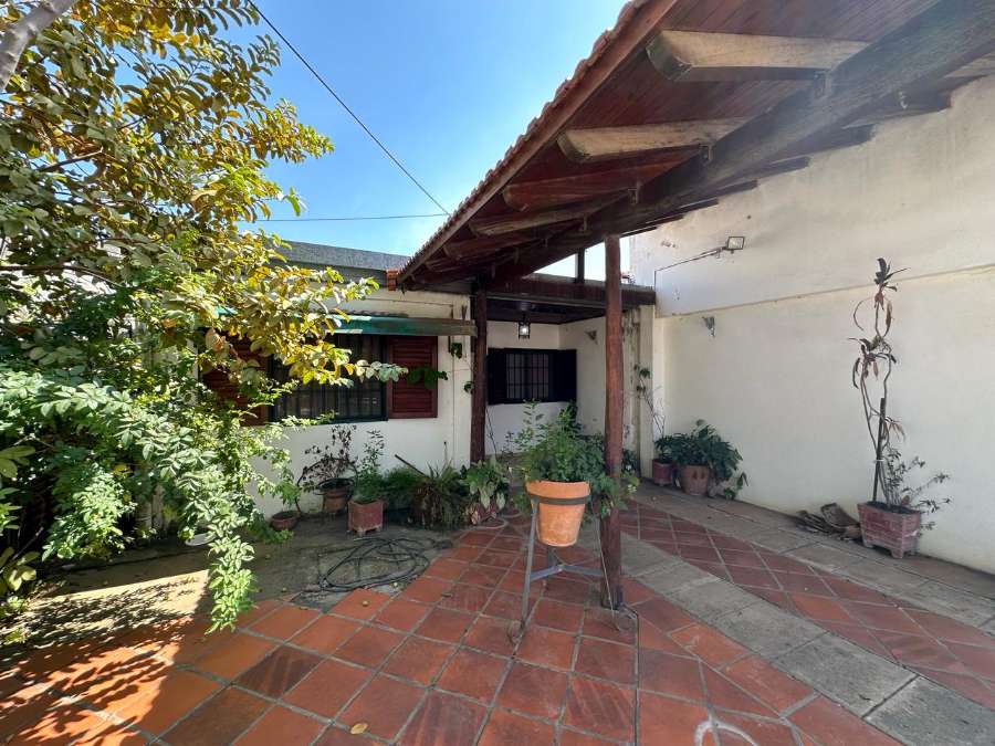 En Corrientes, Terreno en Venta · 175 m² de lote · dueño directo · 2 dorm · 2 cocheras - Imagen 4