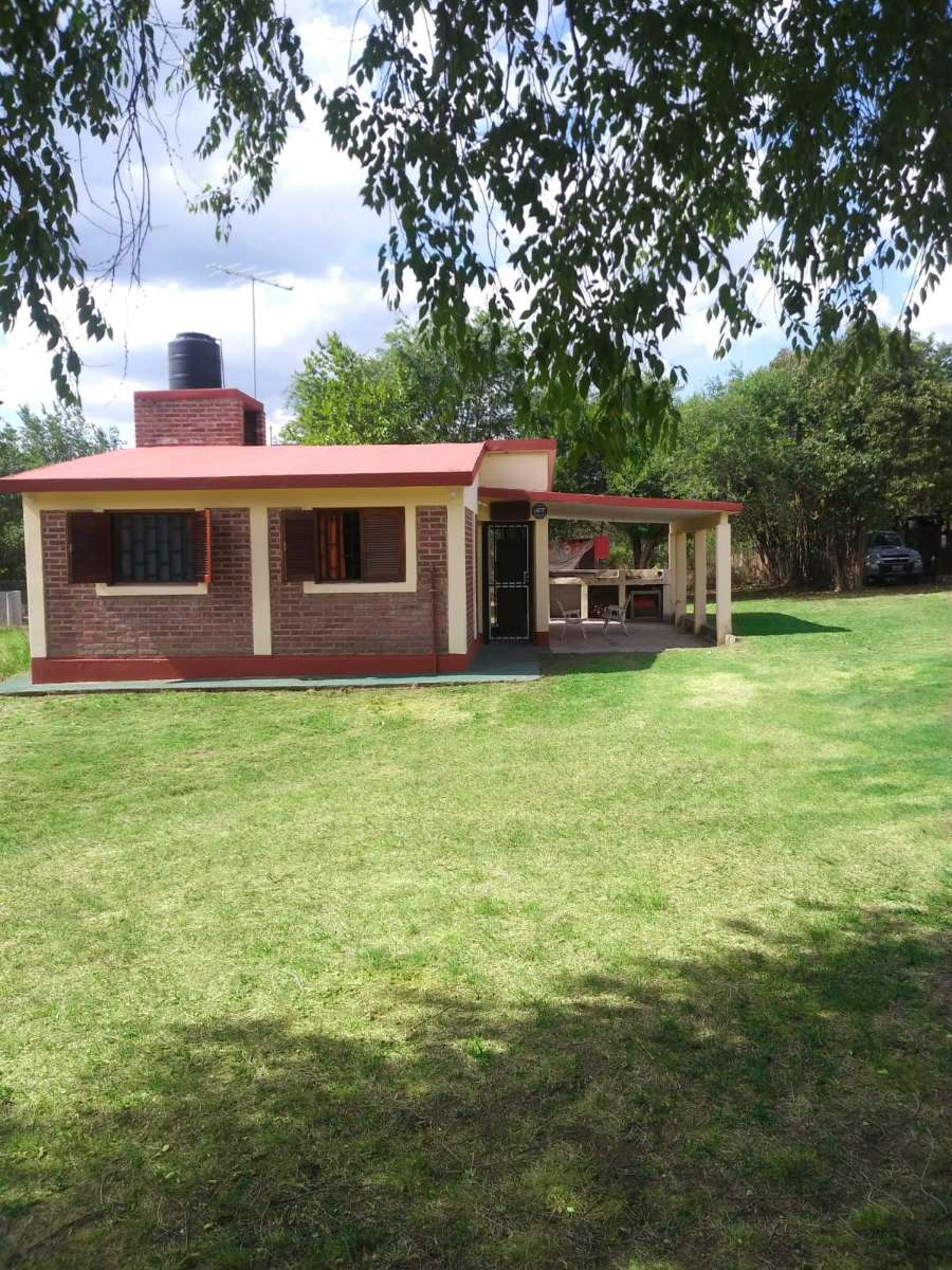 Tu próxima Casa en Venta en Cosquin · dueño directo · 2 dorm · 2 cocheras · 1 m² de lote - Imagen 3