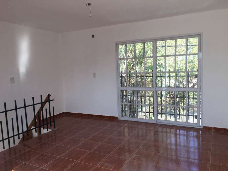 Excelente Casa en Córdoba en Venta · dueño directo · 4 o más dorm · 2 cocheras · 320 m² de lote - Imagen 4