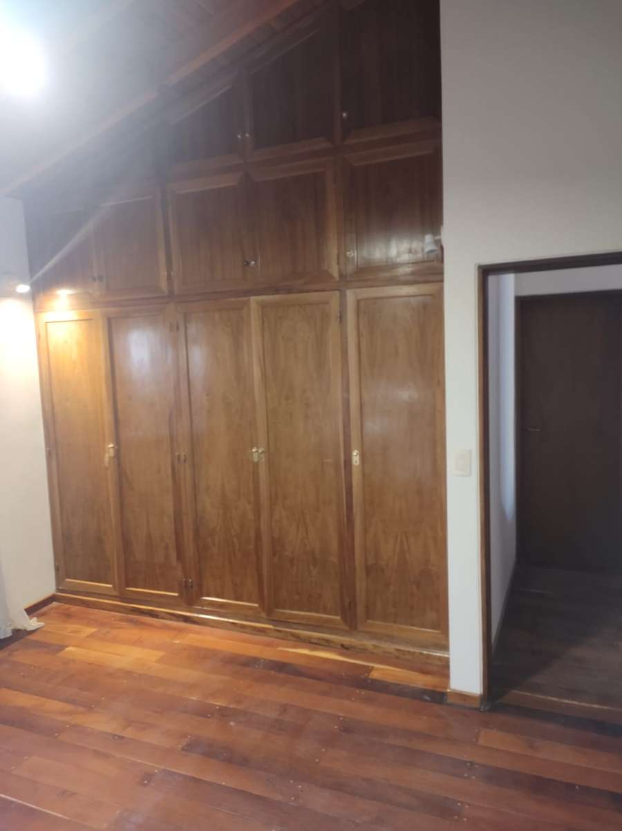 Se Vende Excelente Propiedad En Sexta Seccin Mza - Casa en Venta en Mendoza con 4 dorm., 6 amb., 400 m2 cubiertos y 600 m2 totales - imagen 12