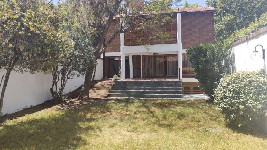 Se Vende Excelente Propiedad En Sexta Seccin Mza - Casa en Venta en Mendoza con 4 dorm., 6 amb., 400 m2 cubiertos y 600 m2 totales - imagen 14