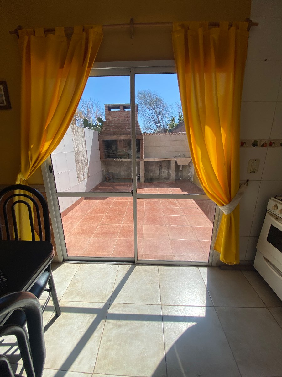 Dueña remata triplex Mar del tuyú,3 cuadras del mar - Imagen 3