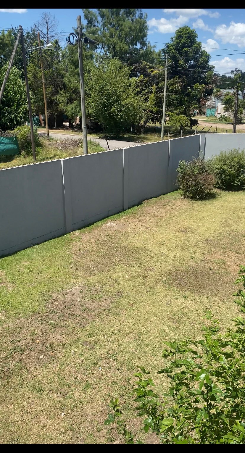 Casa única en Francisco Alvarez en Venta · dueño directo · 4 o más dorm · 5 cocheras · 1,5 ha - Imagen 4