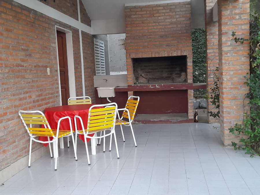 Vendo Complejo De Cabaas En Santa Rosa - Casa en Venta en Santa Rosa de Calamuchita con 2 dorm., 185 m2 cubiertos y 457 m2 totales - imagen 2