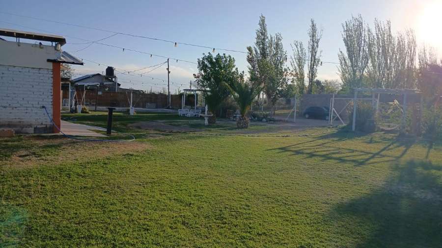 Cabaa Y Saln De Eventos En Venta - Casa en Venta en Maipu con 4 dorm., 3 amb. y 260 m2 totales - imagen 6