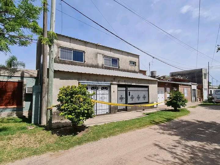 ¡Vendo! Casa Amplia de Dos Plantas, en Santo Tome - Imagen 2