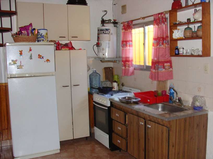 Excelente Casa En Dos Plantas - Casa en Venta en Santa Teresita con 3 dorm., 5 amb., 100 m2 cubiertos y 100 m2 totales - imagen 4